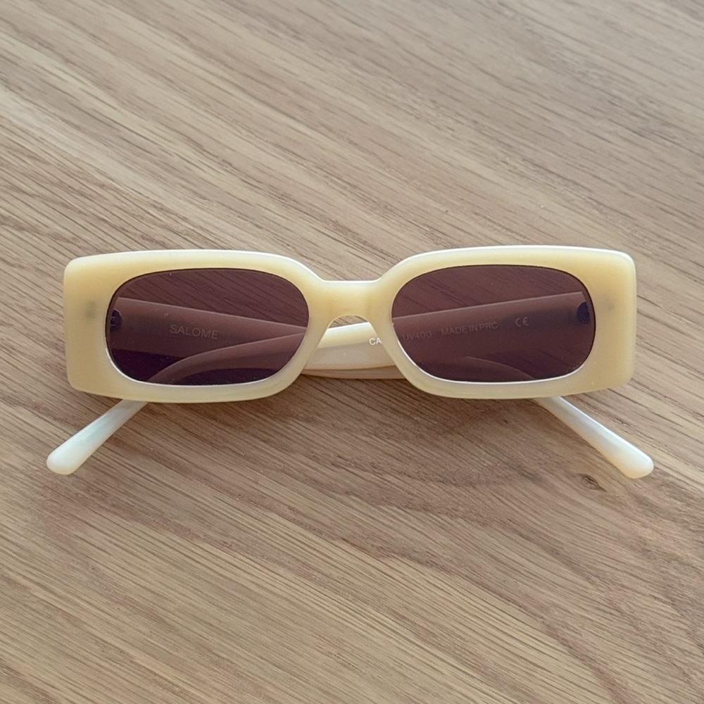 Cream rectangle sunglasses 🕶️ Salomé frames from Lu-Goldie